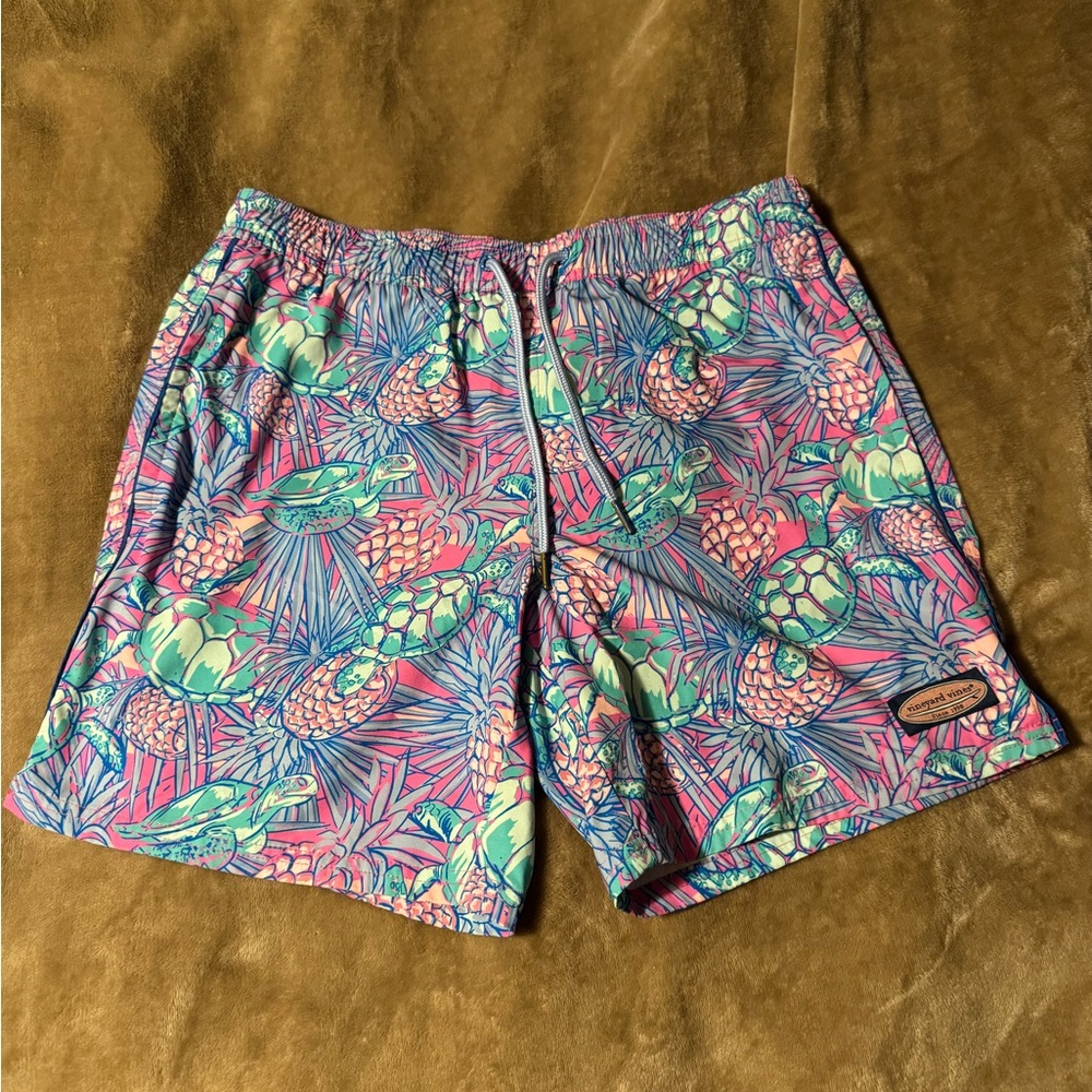 Vineyard Vines swim trunks size small